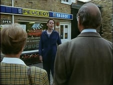 As Time Goes By, Season 1 Episode 3 image