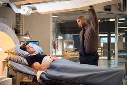 Supergirl, Season 3 Episode 16 image