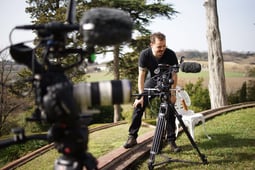 Escape to the Chateau DIY, Season 1 Episode 17 image