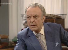 Never the Twain, Season 5 Episode 5 image