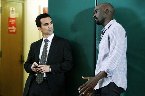 Ringer - Season 1 - "Maybe We Should Get a Dog Instead" - Nestor Carbonell as Victor Machado and Mike Colter as Malcolm Ward