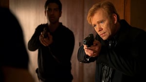 CSI: Miami, Season 4 Episode 23 image