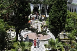 The Time in Between, Season 1 Episode 8 image