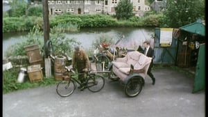 Last of the Summer Wine, Season 19 Episode 9 image