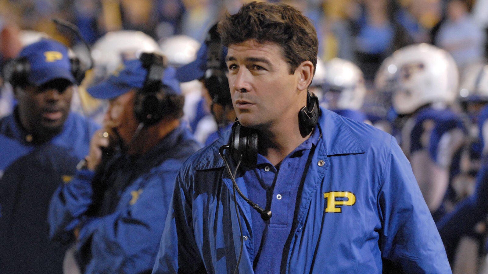 Friday Night Lights Review - What To Watch On Netflix