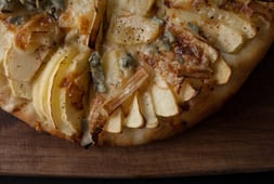 A Is for Apple, Season 1 Episode 10 image