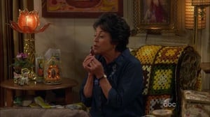 Cristela, Season 1 Episode 19 image