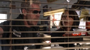 Sons of Anarchy, Season 1 Episode 2 image