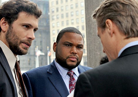 Law & Order - Season 19 Premiere, "Rumble" - Jeremy Siston, Anthony Anderson, Lius Roache as Michael Cutter