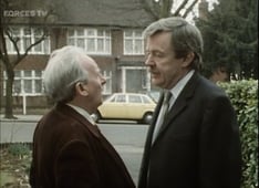 No Place Like Home, Season 3 Episode 4 image