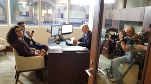 Betty en NY, Season 1 Episode 21 image