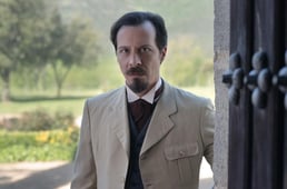 Gran Hotel, Season 3 Episode 19 image