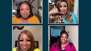 Girlfriends Check In, Season 1 Episode 7 image