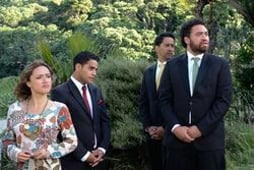 The Almighty Johnsons, Season 2 Episode 13 image