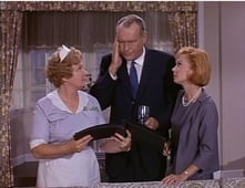 Hazel, Season 3 Episode 11 image