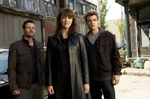 Sanctuary - Season 3 - "Hero II: Broken Arrow" - Ryan Robbins, Amanda Tapping and Robin Dunne