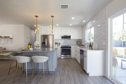 Desert Flippers, Season 3 Episode 14 image