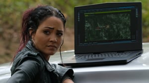 MacGyver, Season 4 Episode 10 image