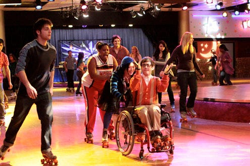 Glee - Season 1 - "Home" - Amber Riley as Mercedes, Jenna Ushkowitz as Tina, and Kevin McHale as Artie