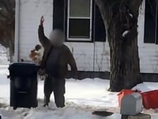 Neighborhood Wars, Season 1 Episode 10 image