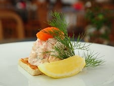 Bizarre Foods: Delicious Destinations, Season 6 Episode 16 image