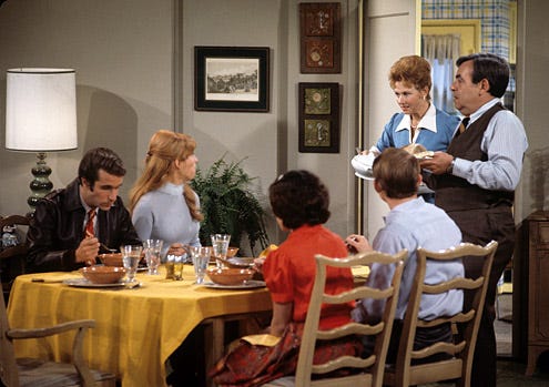Happy Days - Season 2 - "Fonzie's Getting Married" - Henry Winkler, Nellie Bellflower, Erin Moran, Ron Howard, Marion Ross, Tom Bosley - 1/14/1975