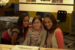 The Latest Buzz, Season 3 Episode 2 image