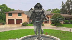 Ugliest House in America, Season 1 Episode 1 image