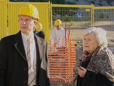 Life Is Sweeter, Season 1 Episode 113 image