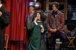 Show Offs, Season 1 Episode 8 image