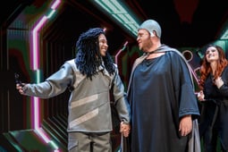 Show Offs, Season 1 Episode 6 image