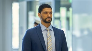 Red Eye, Season 1 Episode 6 image