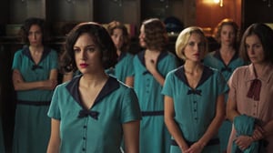Cable Girls, Season 1 Episode 1 image