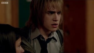 Wolfblood, Season 2 Episode 1 image