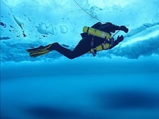 Under the Pole, Season 1 Episode 1 image