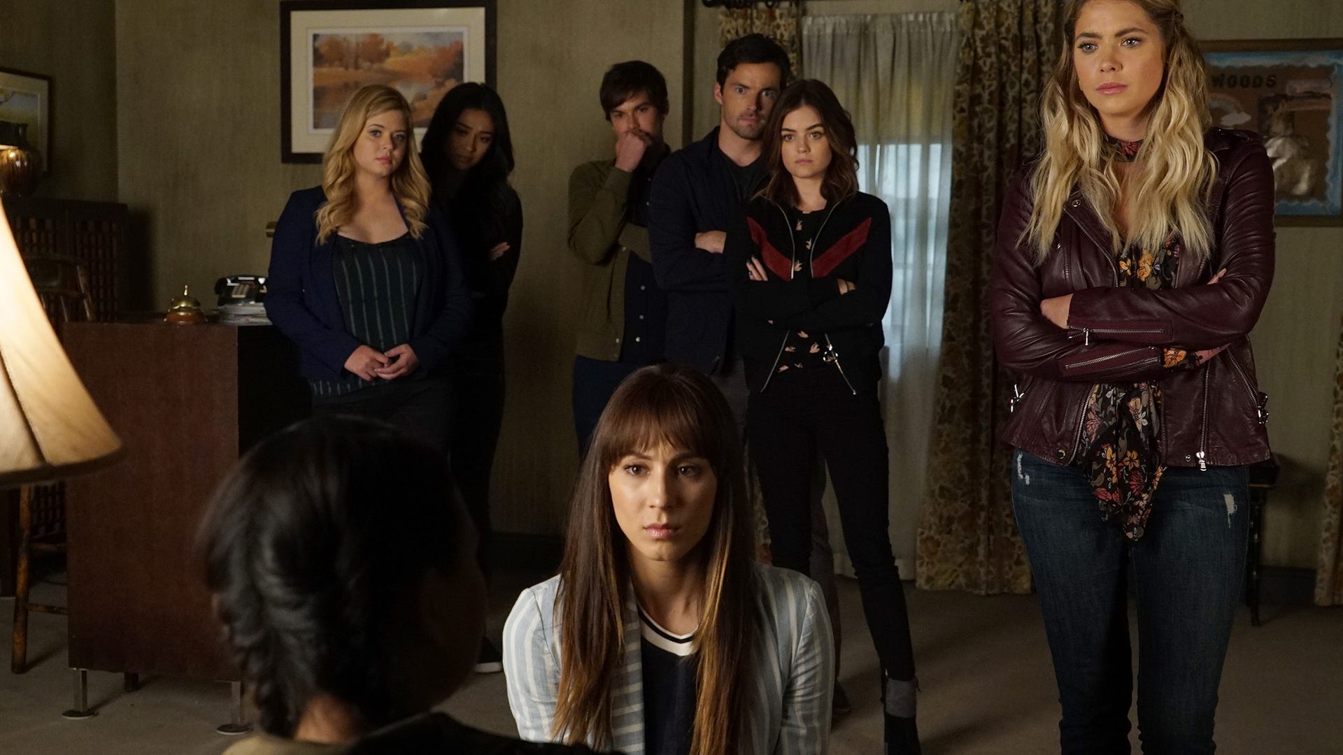 The Liars gather to help Mona (Janel Parrish) get the help she needs.