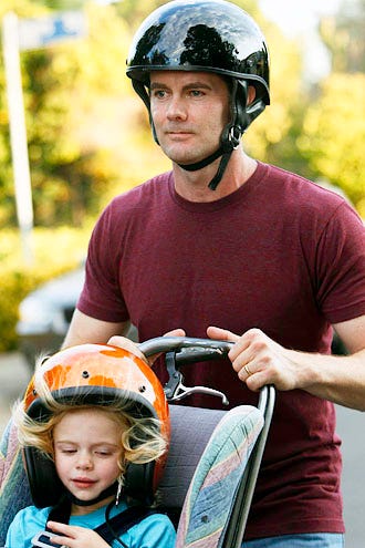 Raising Hope - Season 3 - "Throw Maw Maw from the House" - Garret Dillahunt and Baylie/Rylie Cregut
