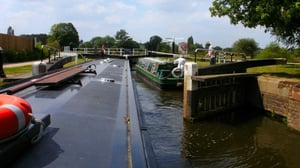 Keeping Up Appearances, Season 3 Episode 3 image