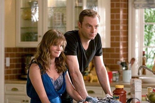 Weeds - Season 8 - "See Blue and Smell Cheese and Die" - Jennifer Jason Leigh as Jill Price-Gray and Justin Kirk as Andy Botwin