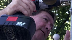 It Takes a Thief, Season 2 Episode 18 image