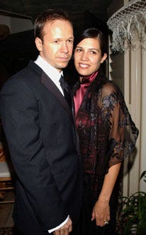 Donnie Wahlberg and wife - HBO after party at Golden Globe Awards, Jan. 2002
