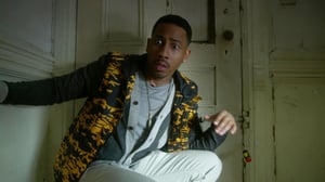 Deadbeat, Season 1 Episode 7 image