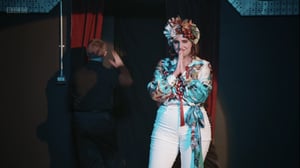 Toast of Tinseltown, Season 1 Episode 4 image