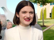 Three Busy Debras, Season 1 Episode 2 image