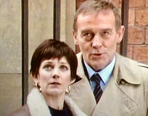 Stay Lucky, Season 2 Episode 4 image