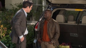 Modern Family, Season 3 Episode 21 image