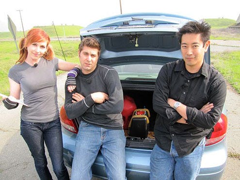 Mythbusters - Season 8 - Kari Byron, Tory Belleci and Grant Imahara with the fuel efficiency test car