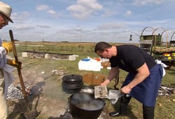 Dinner: Impossible, Season 1 Episode 6 image