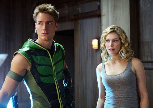 Smallville - Season 10 - "Collateral" - Justin Hartley as Oliver Queen and Alaina Huffman as Dinah Lance