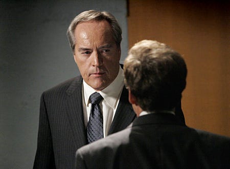 24 - "Day 6: 5:00 P.M. - 6:00 P.M." - Powers Boothe, Peter MacNicol